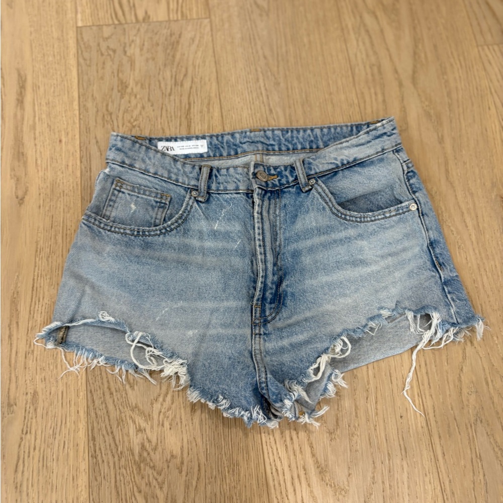 Zara Women's Frayed Jean Shorts - Light Blue
